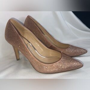 Women’s Jessica Simpson 6.5 pale pink with matching rinstobes
